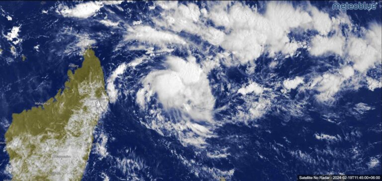 Read more about the article Mauritius Weather: Tropical Cyclone 16S to Pose a Risk of Landfall